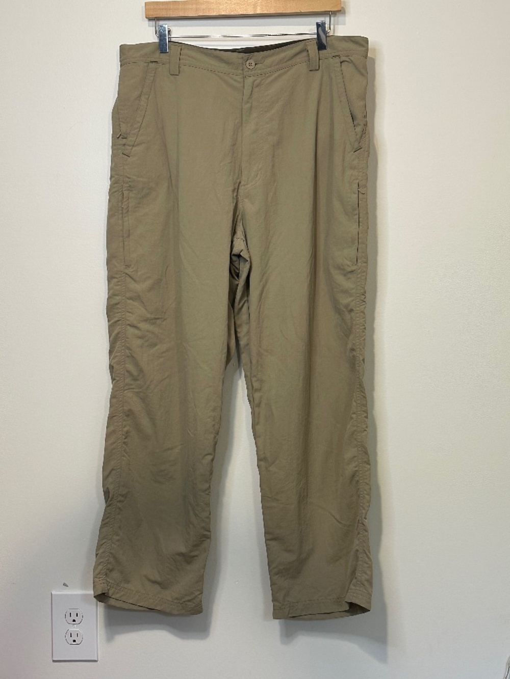Mens Tan REI UPF 40+ Outdoor Hiking Pants 38x30